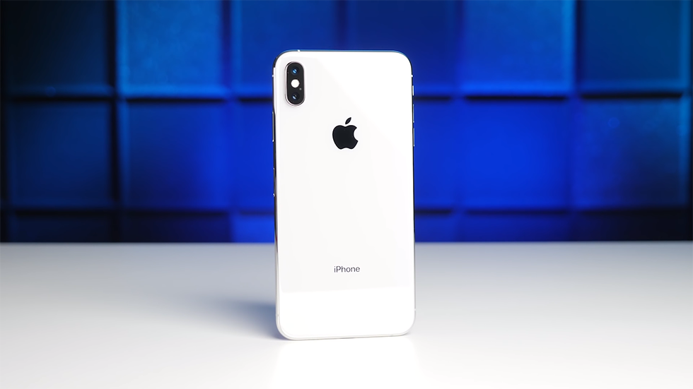 Лучший Android-смартфон с 10 ГБ оперативной памяти не смог обогнать iPhone XS по «живой» скорости работы